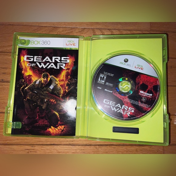 Gears of War for Xbox 360 Live video game - Picture 2 of 3